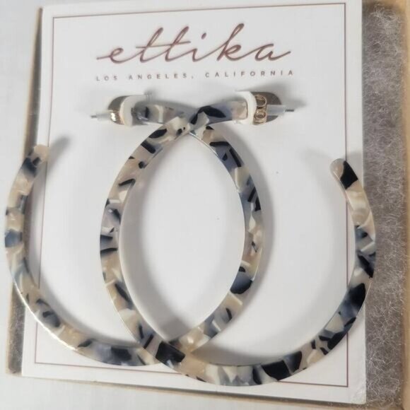 Ettika Classic Feminine Oversized Blonde Tortoise Hoop 2.5" Earrings - Picture 1 of 1